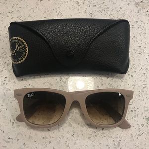 Ray-ban Wayfarer Sunglasses